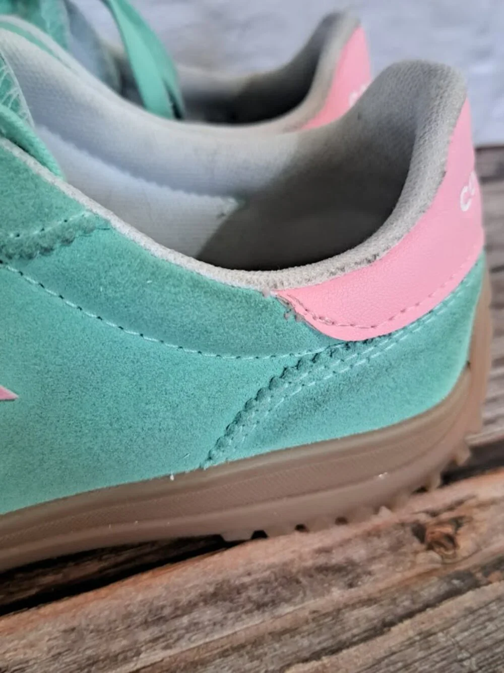 Converse Women's Run Star Trainers in light aqua spark/ jellyfish sz 7.5 suede - Picture 2 of 10